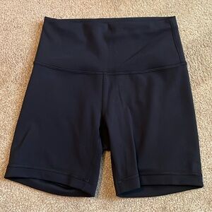 Lululemon 6inch biker shorts size 6